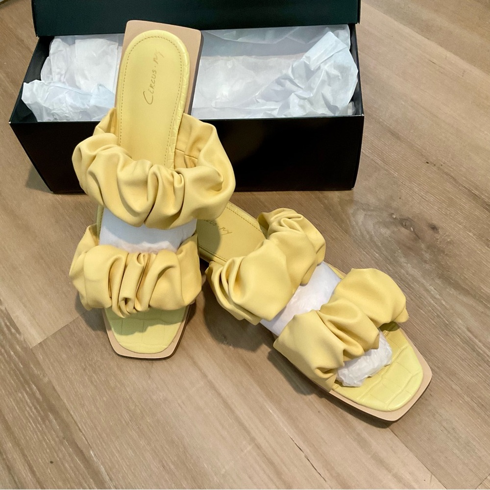 Circus by Sam Edelman Yellow Ruffled Sandals